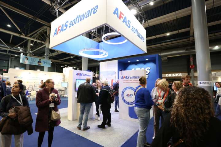 opvallen op een beurs